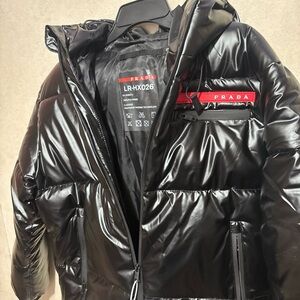 Light Re-nylon Hooded Puffer Jacket small